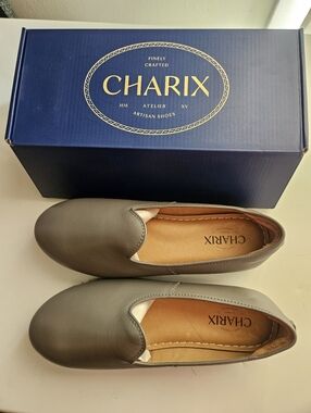 Charix Loafer Flats Womens EU 41.5 Classic Gray Slip-On Shoes 11